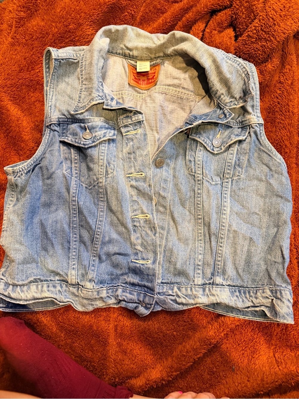 Levi’s cropped Light Blue Denim Vest - Women's
